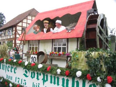 27.06.2004: Festumzug beim Heimatfest